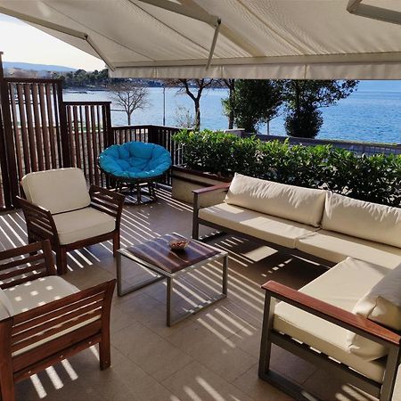 Apartman Emili Malinska Extérieur photo