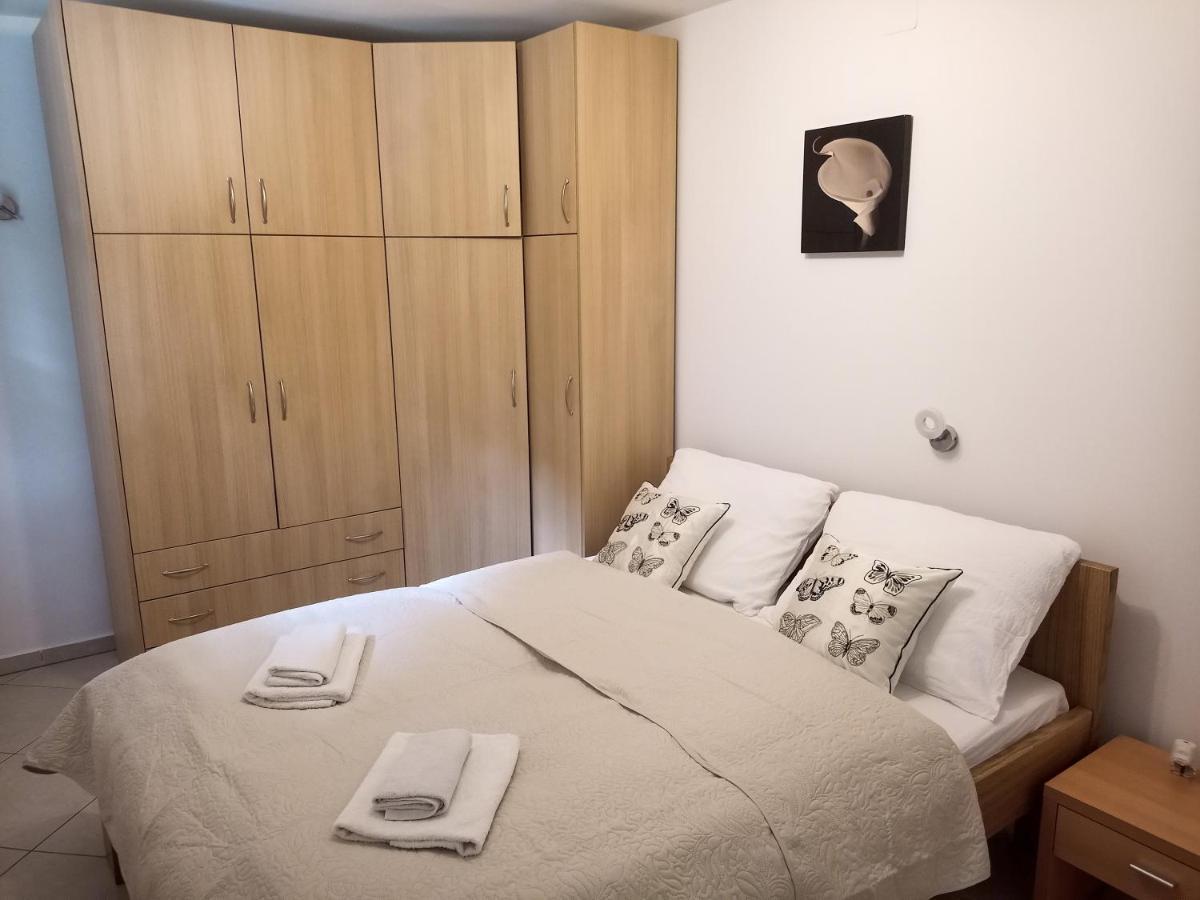 Apartman Emili Malinska Extérieur photo