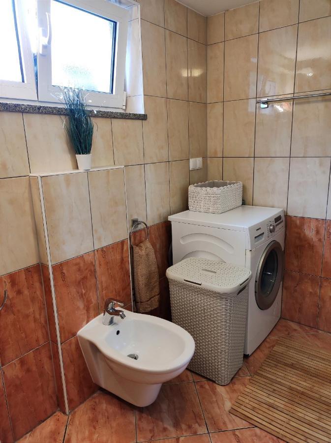 Apartman Emili Malinska Extérieur photo